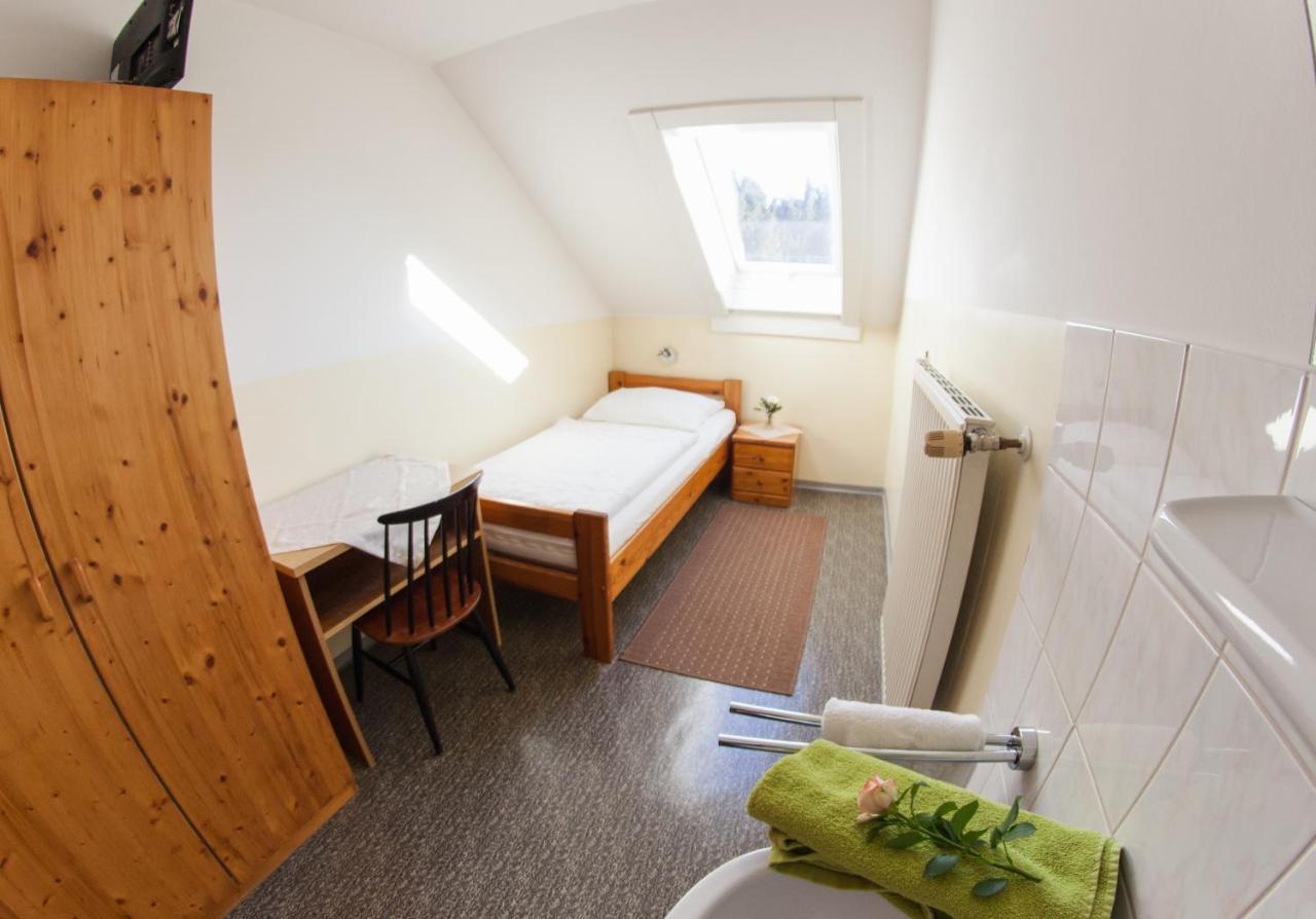 Fruehstueckspension Koelich Klagenfurt am Woerthersee Luaran gambar