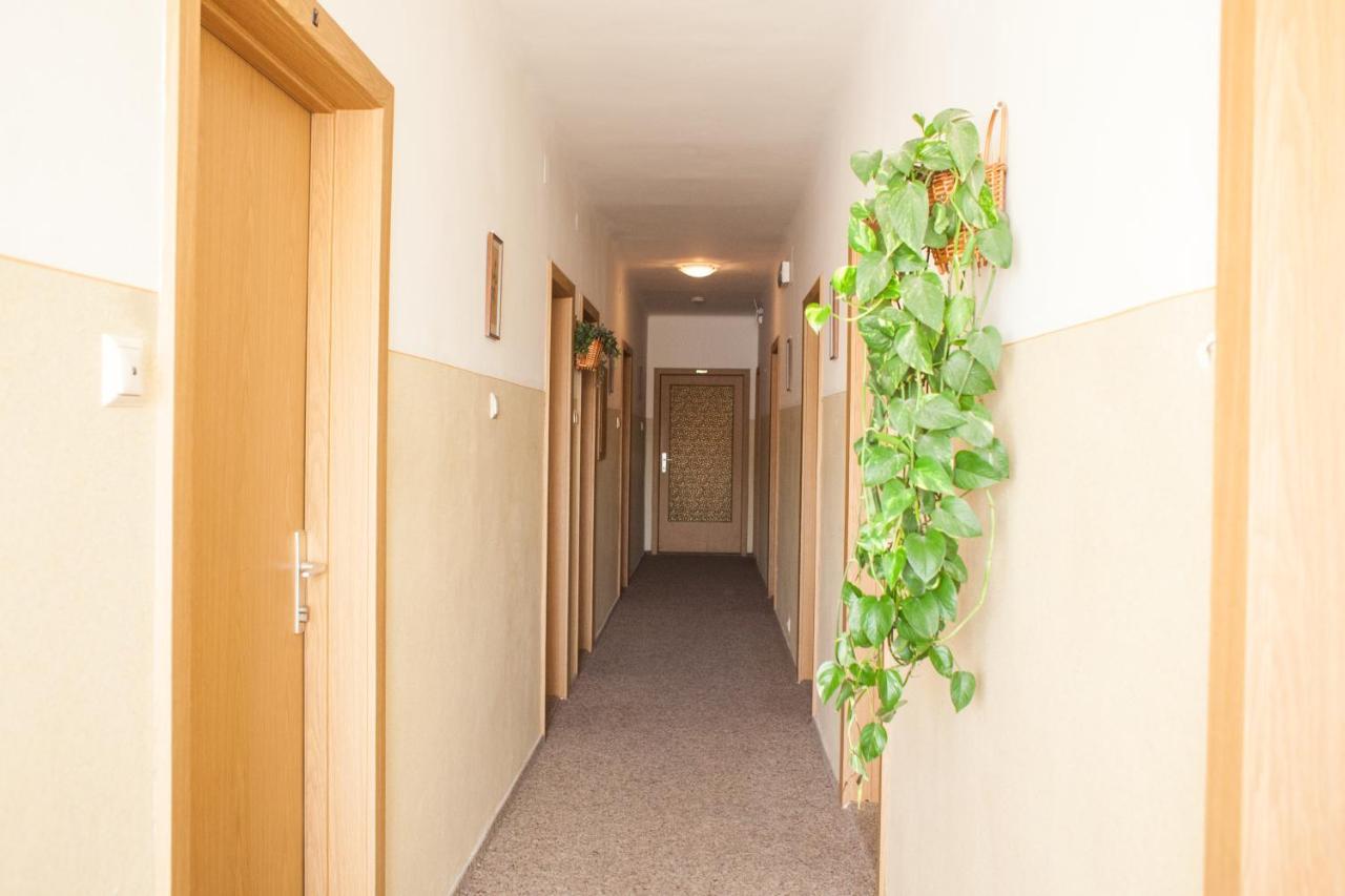Fruehstueckspension Koelich Klagenfurt am Woerthersee Luaran gambar